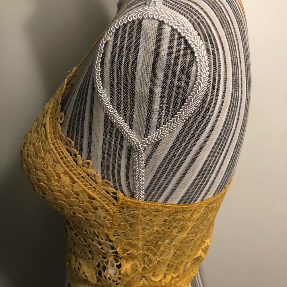 Crocheted top - Picture 2 of 7